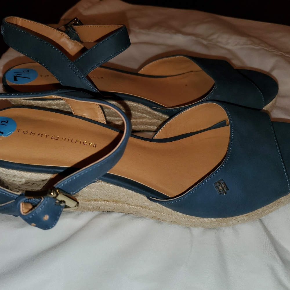 New Tommy Hilfiger blue wedges